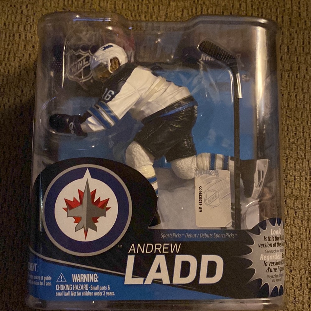 *New* Winnipeg Jets McFarlane Andrew Ladd NHL Hockey Action Figure Collectable - Picture 4 of 5